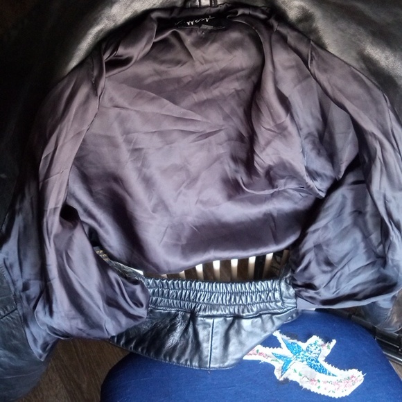 Leather jacket - Picture 5 of 6